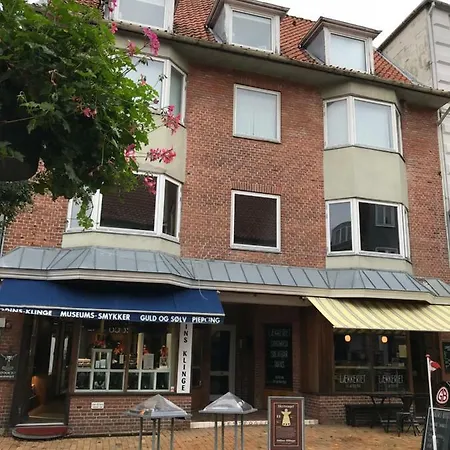 27 Vestergade